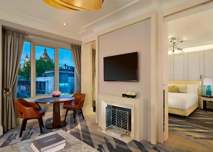 Al Habtoor Palace Budapest, Preferred & Hotel 5*