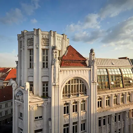 Hotel Al Habtoor Palace Budapest