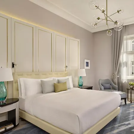 Hotel Al Habtoor Palace Budapest