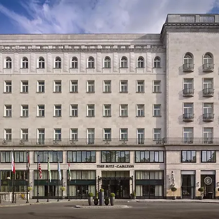 Al Habtoor Palace Budapest, Preferred & Szálloda