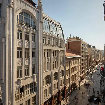 Al Habtoor Palace Budapest, Preferred & Szálloda