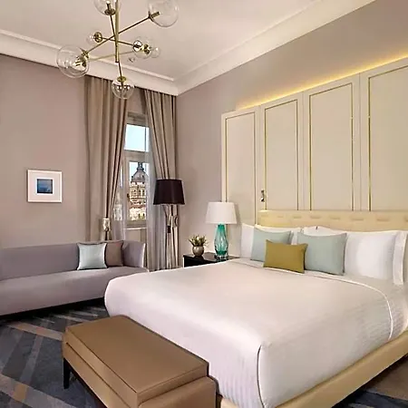 Al Habtoor Palace Budapest, Preferred & 호텔
