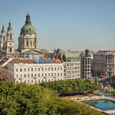 Al Habtoor Palace Budapest, Preferred & Otel